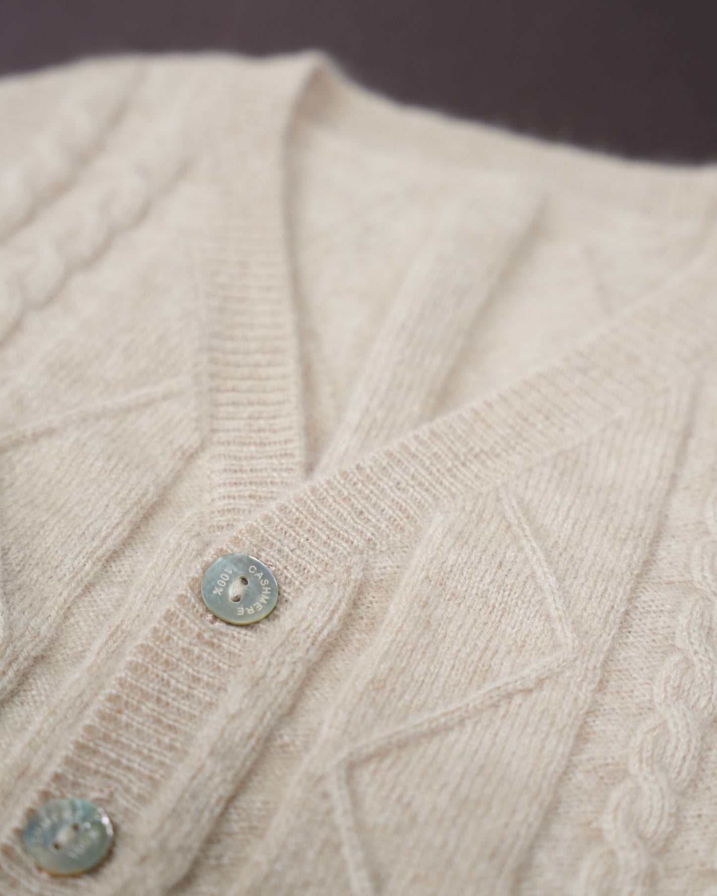 Baby vest made from 100% cashmere – cable knit pattern