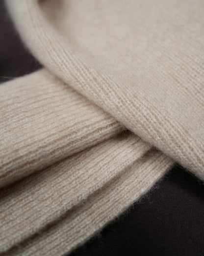 Baby-Schal aus 100 % reinem Kaschmir  fein eingearbeitetes Lochmuster